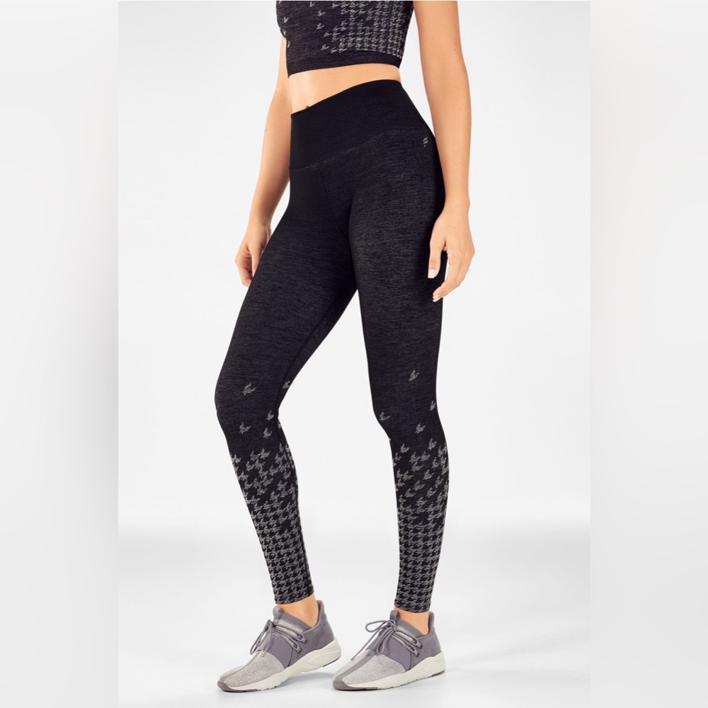 FABLETICS 2-Piece Leggings + Sport Bra Set